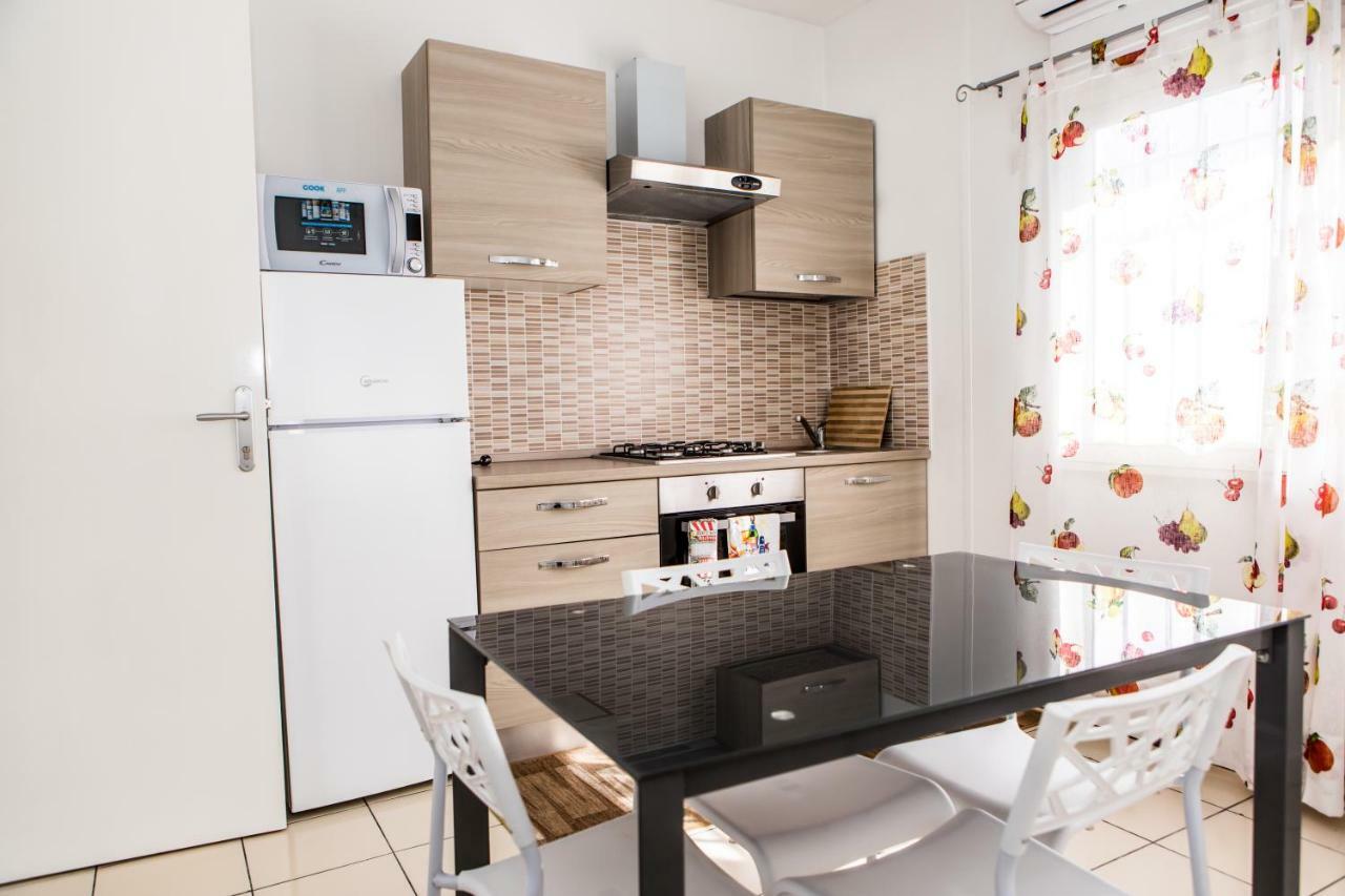 Veda Elegant Rooms Fiumefreddo di Sicilia Eksteriør bilde
